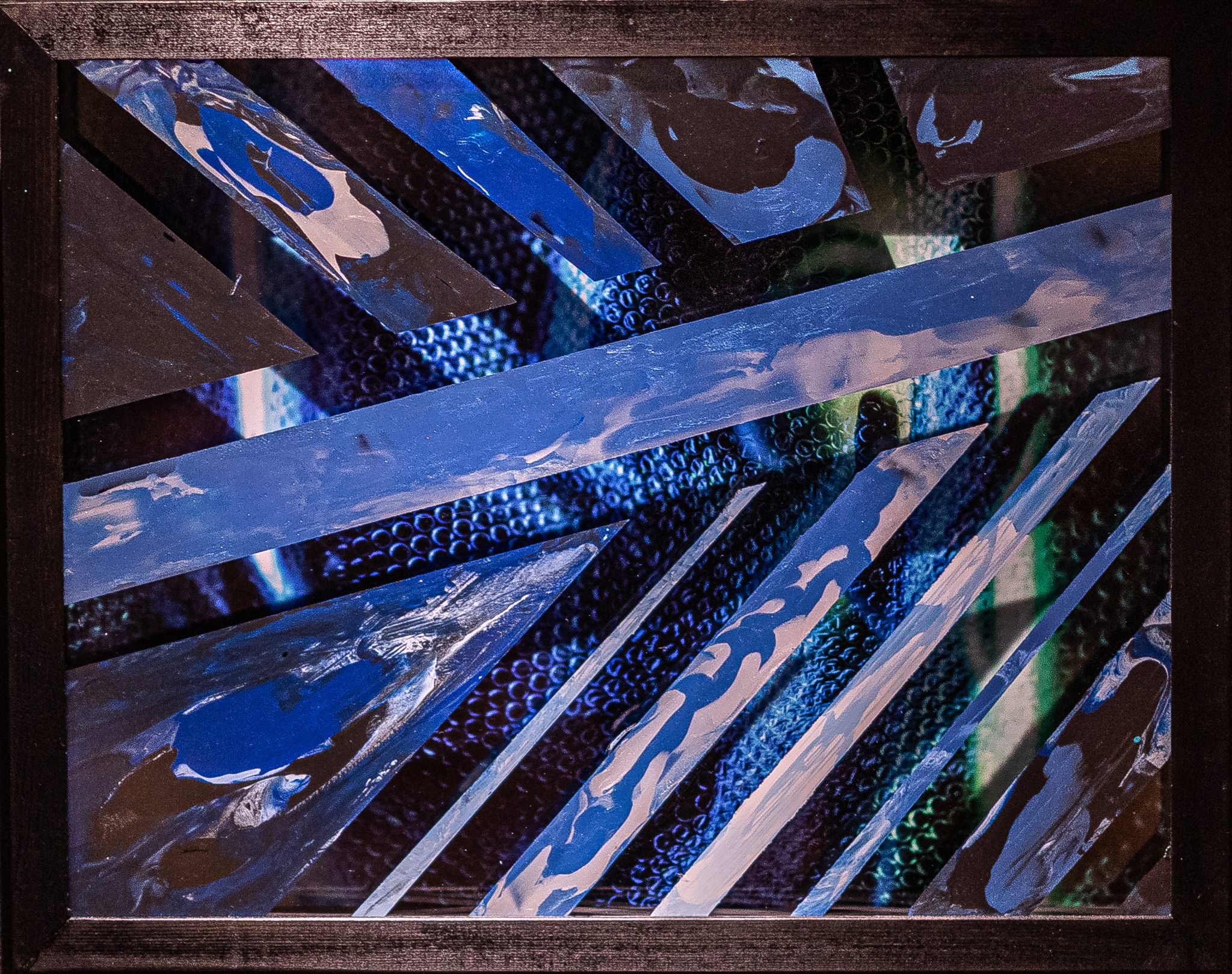 ARTitude product "Woman wrapped in Bubble Wrap" & "Her or My Barrier" by artist Jinn Yagi.